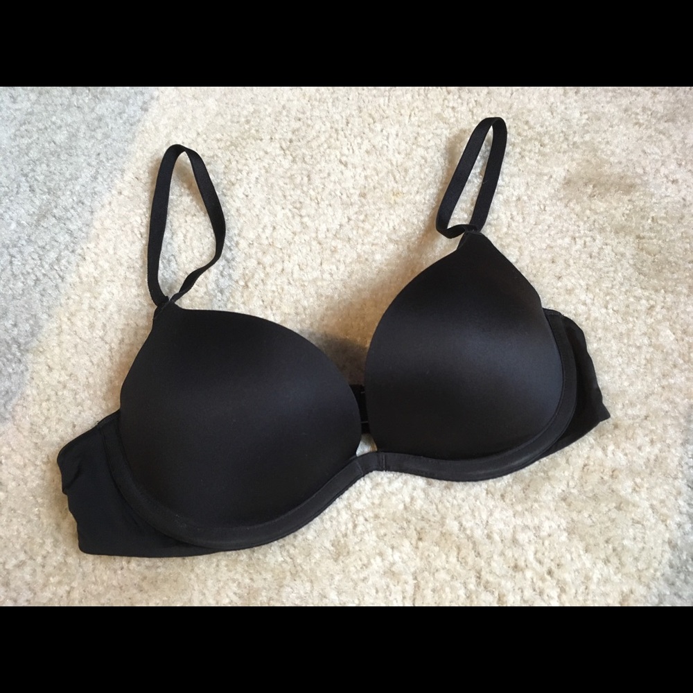 5 Victoria’s Secret Bras - Picture 7 of 8